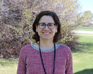 Portrait photo of Dr. Beatriz Moreno, a panellist at CUPC 2022.